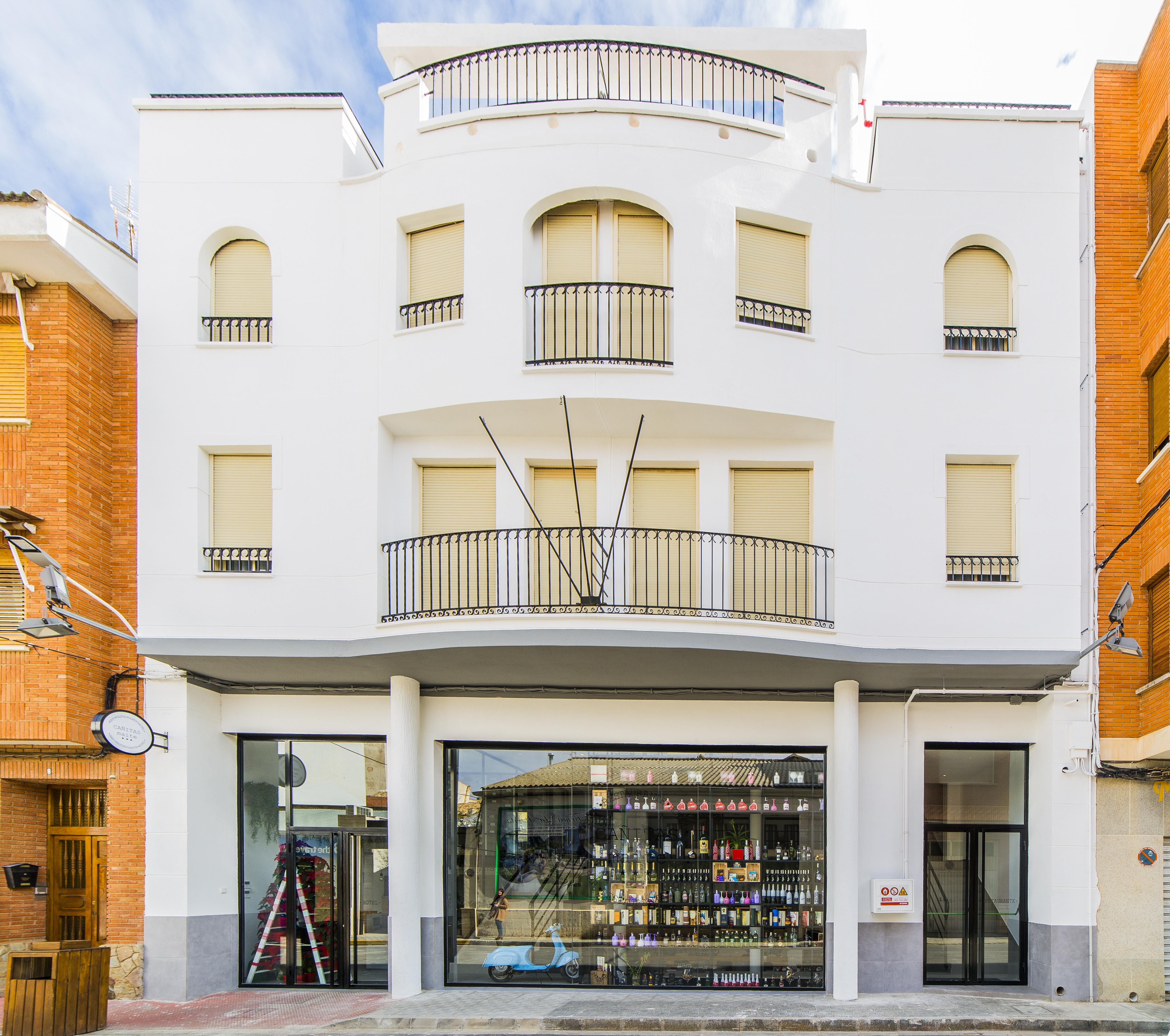 Hospedium Hotel Canitas Maite Gastronomico Casas-Ibanez Exterior photo