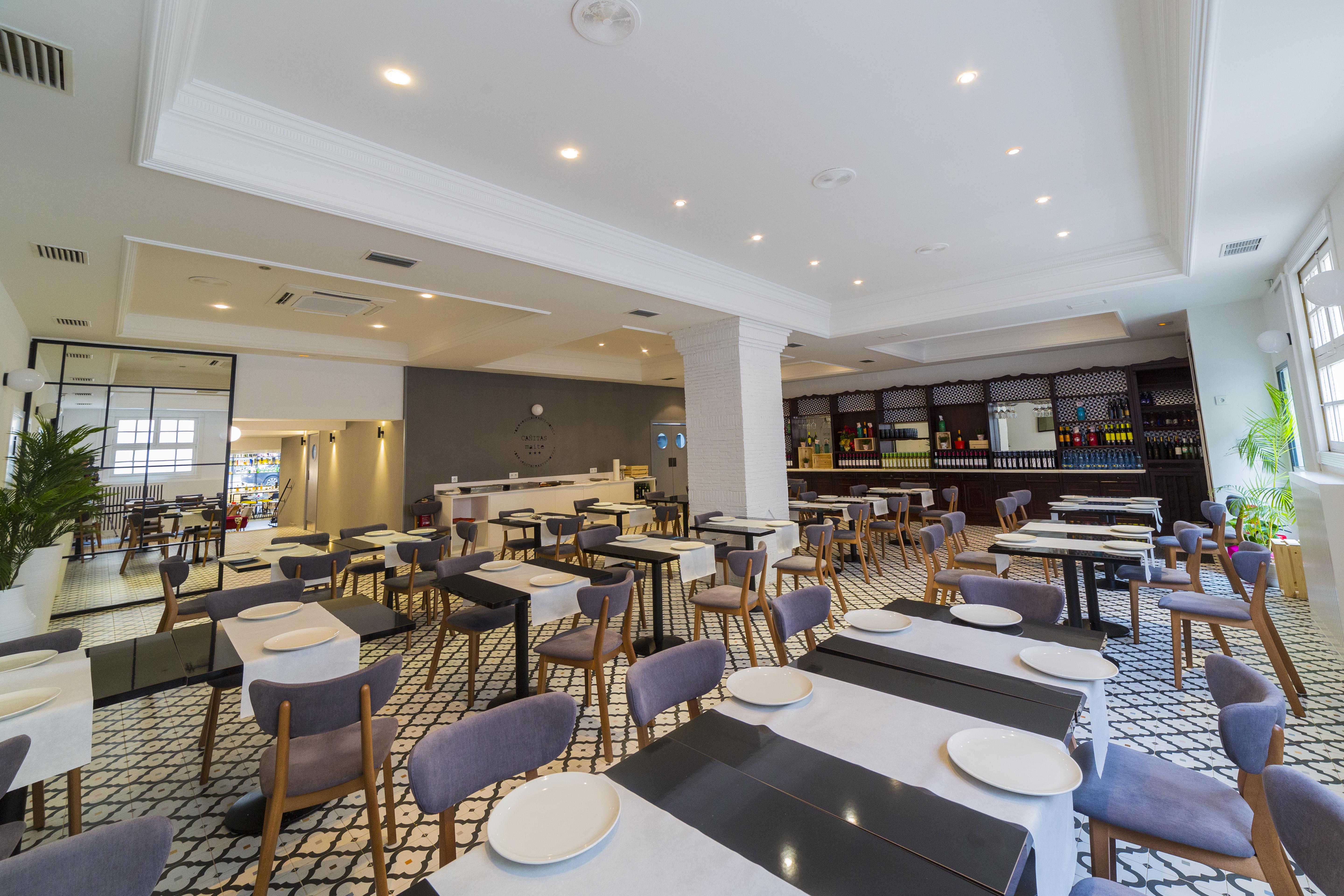 Hospedium Hotel Canitas Maite Gastronomico Casas-Ibanez Exterior photo